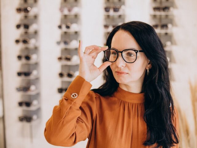 Choosing the Best Glasses for Your Face Shape: The 2026 Australian Guide